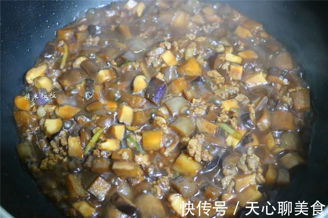 香菇|夏季吃面条,就爱这做法,鲜香多汁,根根入味,一大碗不够吃