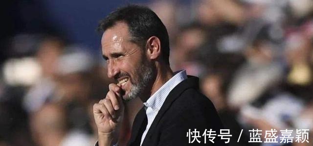 转会|2-1,8分钟两球跌落第11!中国球王成吉祥物转会或留下需要选择!