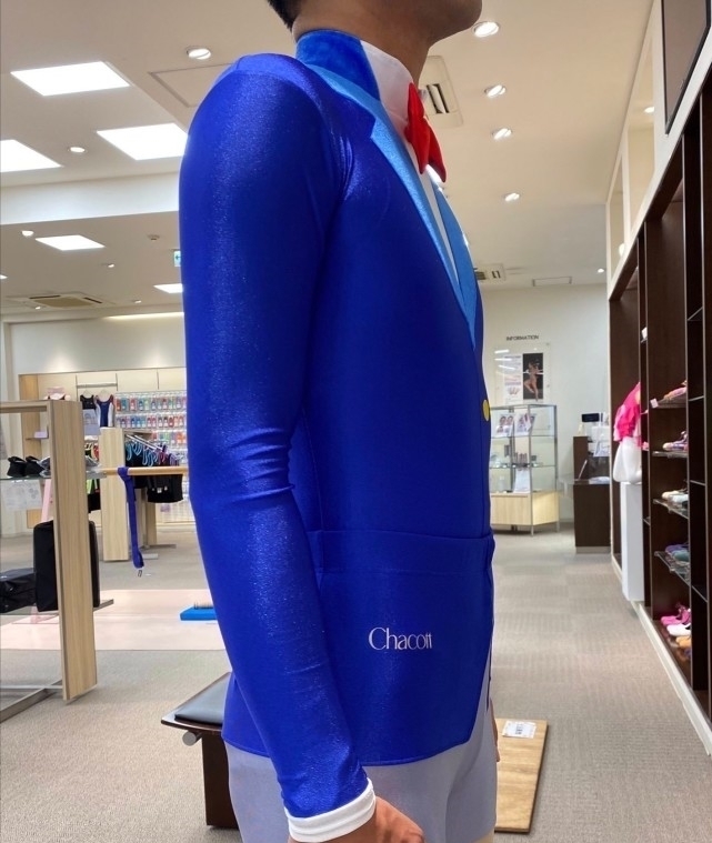 校服|柯南现实版体操服,六个小伙子穿着却显油腻,网友:高质量柯南?