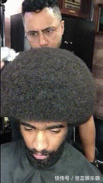 |「搞笑GIF」这是什么情况,知道现在的男孩子为什么不找女生玩了