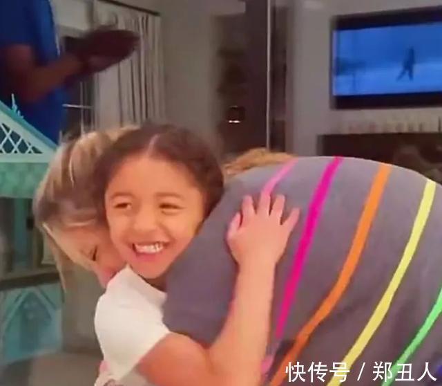 瓦妮莎|基因传承!科比三女儿展示惊人篮球天赋,加索尔高举双手欢呼