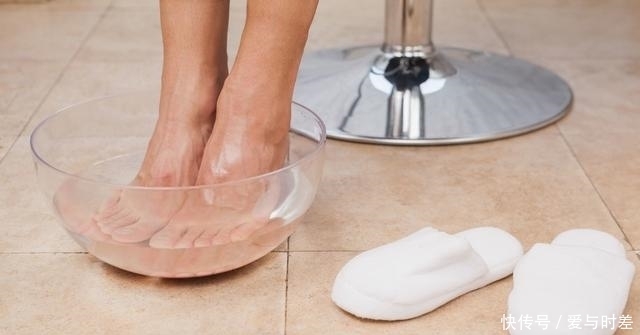 药包|泡脚可以养生,但如果犯了这4个错,还不如不泡