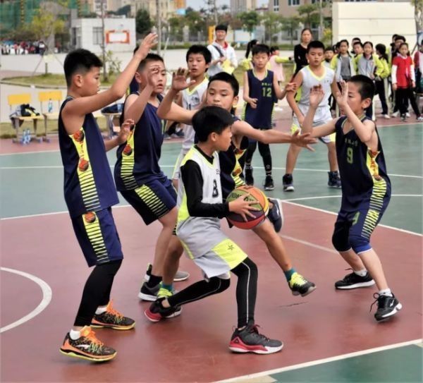 长高|10岁男孩半年长高20cm!2种食物助长高,父母真有眼光