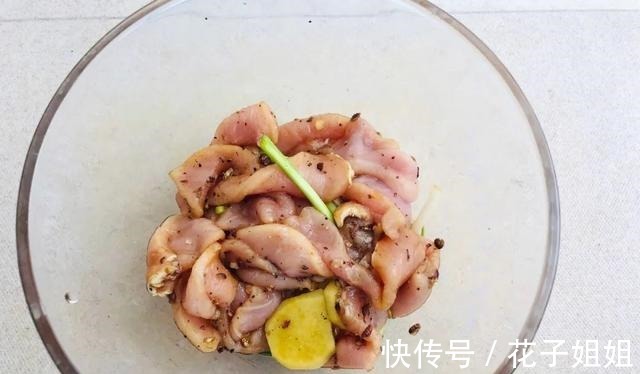 老何说菜丨趁热吃，好吃到停不下来的炸酥肉！