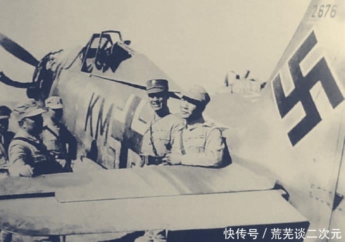 雨天|历史上过目难忘瞬间:雨天偷牛的日军,给德国战俘发烟的红军,图9杀人诛心