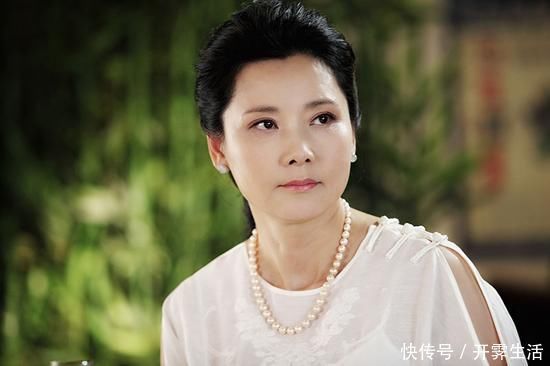 行书#“女神”何赛飞的书法不赖,行书有“大王”的洒脱,楷书端庄稳重