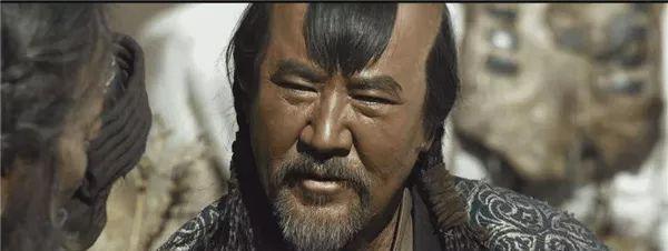 举起|铁木真为何能从乱世中崛起给金国当向导,举起屠刀对准同胞