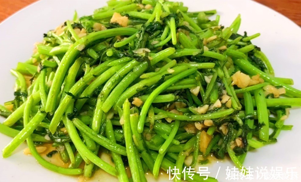 大蒜|天冷了，这菜要多吃，2元一斤，不放肉也很香，鲜嫩翠绿特下饭