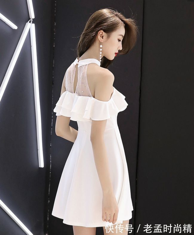 线条感|美女穿白色连衣裙,清新自然,优雅美丽迷人