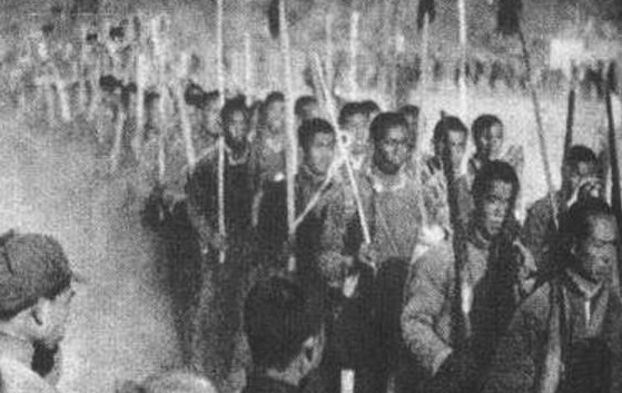 兵器|红缨枪上的红缨到底有啥用?等刺中敌人身体的时候,作用就出来了