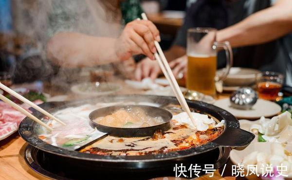 高血糖|高血压是吃出来的,医生建议:四种食物早撤下餐桌,血压更稳定