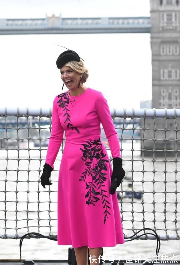 黄色 50岁荷兰王后穿搭用色超大胆,穿遍彩虹色,连英女王也望尘莫及!