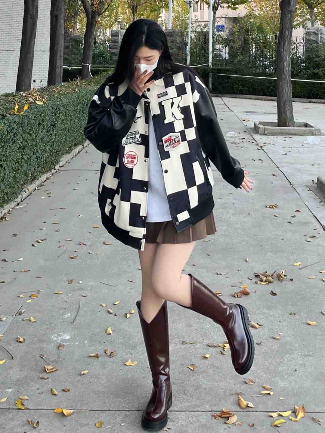 深色系 想要长靴上脚不沉闷!一定别错过这“两种”,增高显瘦又透气