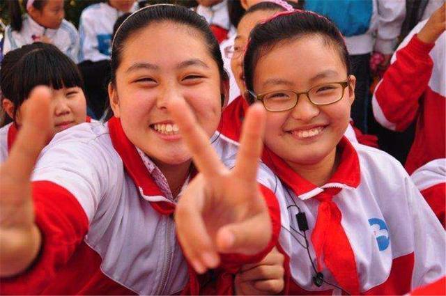 宝妈|爷爷给孙女取名“紫懿”,孩子小学被起外号,宝妈:倒过来念念