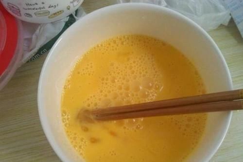 鸡蛋液只加水就上锅蒸大错特错！少了这1味，怪不得鸡蛋羹有腥味