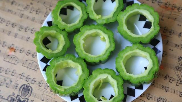 柠檬茶|女生“152-176cm标准体重对照表”公布，看看你是否需要减肥