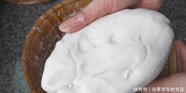 红糖糍粑,很出名的一道小吃,原来在家也可以做,以后想吃不用买