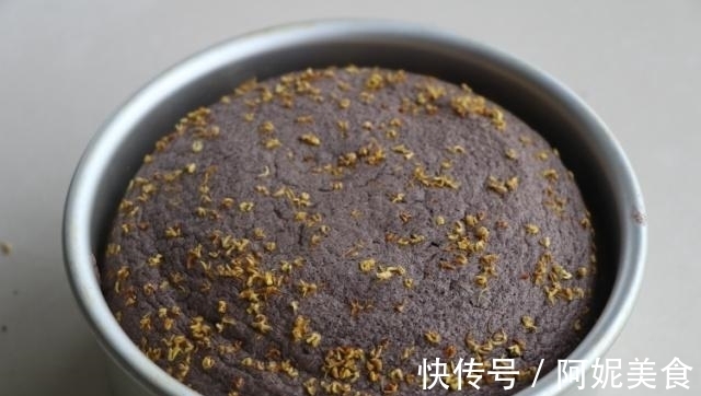 包子|黑米新吃法,不用水不加油,打上鸡蛋做米糕比包子好吃