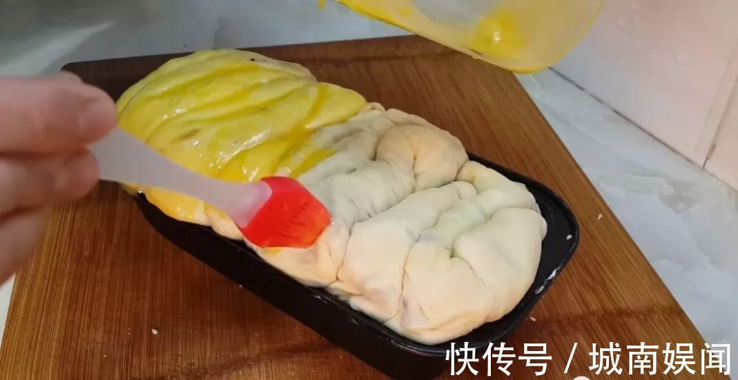 蒸馍|红豆又出新吃法,不烙饼不蒸馍,我家一周吃3次,比蛋糕好吃十倍