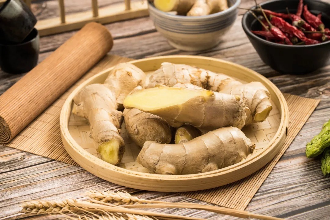 预防感冒|晨喝姜汤,胜补药汤:换季时节,姜可治疗风寒感冒,胃寒咳嗽!