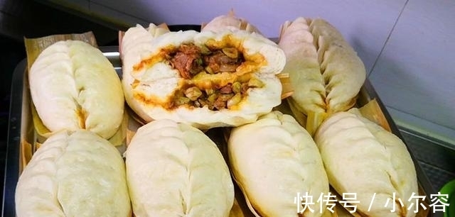 排骨|排骨新吃法：除了红烧还可以做包子，配上2碗小米粥，营养又管饱