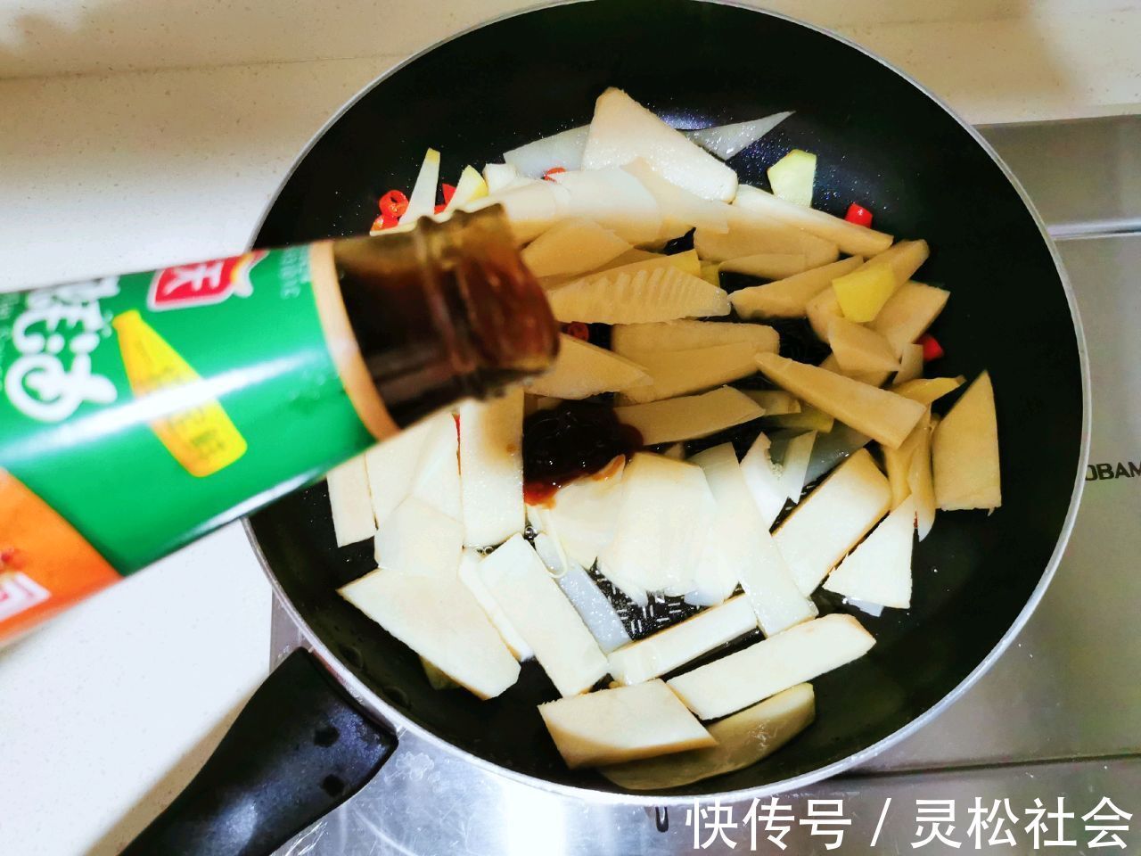 笋谱|清脆可口地清炒竹笋，味道鲜美，制作简单