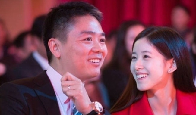 总裁|刘强东封存15年的前妻,原来是京东的总裁,也难怪会娶章泽天!