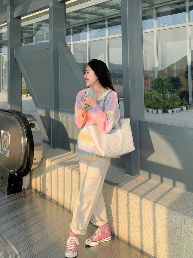 搭配|裤子最不挑年龄了!不光百搭还能提升气质感,简约高级谁能不爱?