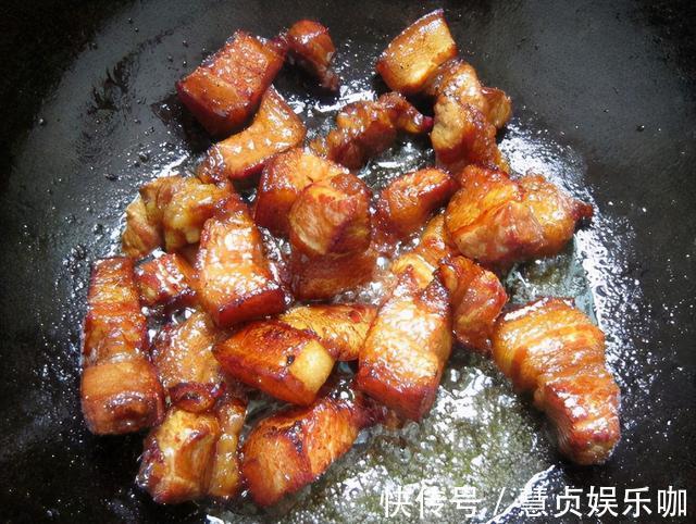 家常红烧肉|做红烧肉，别着急下锅焯水，教你正确做法，吃着酥软，香味足