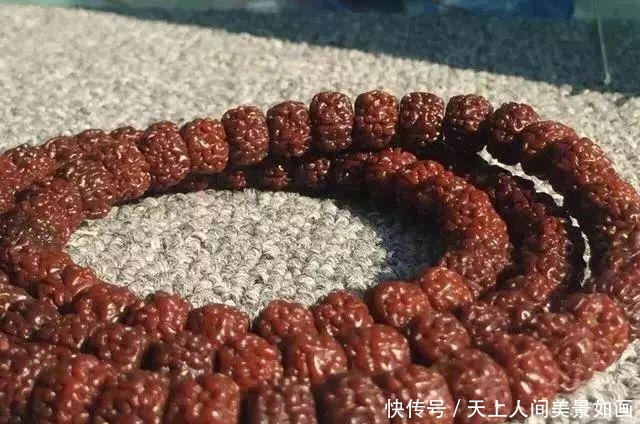  世界里|手串玩的时间长，自己都不认识自己了……