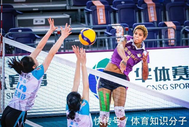瓦尔加斯|天津女排外援下赛季还能和李盈莹并肩作战吗?听听瓦尔加斯怎么说