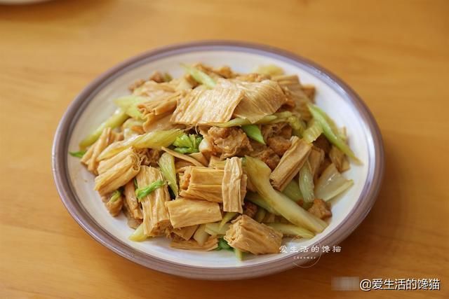 沙丁|南宁80后三口之家的晚餐，在朋友圈火了，网友：想去你家蹭饭