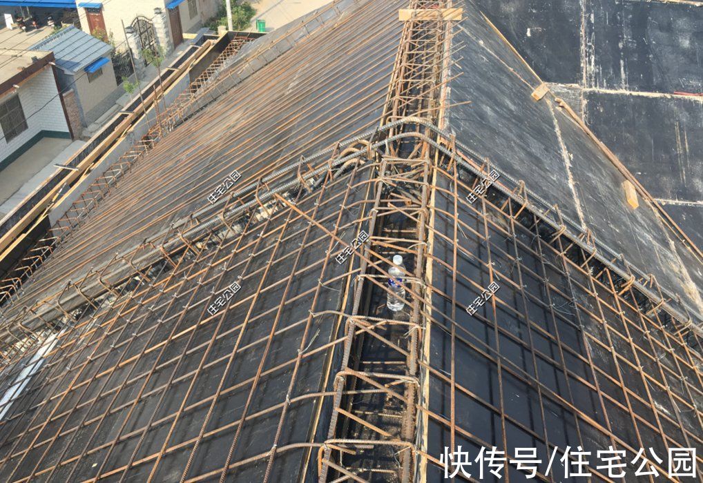 楼面|河南农村85万建三层别墅，比效果图还漂亮