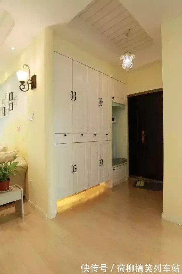 石膏板|好羡慕闺蜜的婚房,一进门看到玄关就被惊艳到了,赶紧帮她晒晒