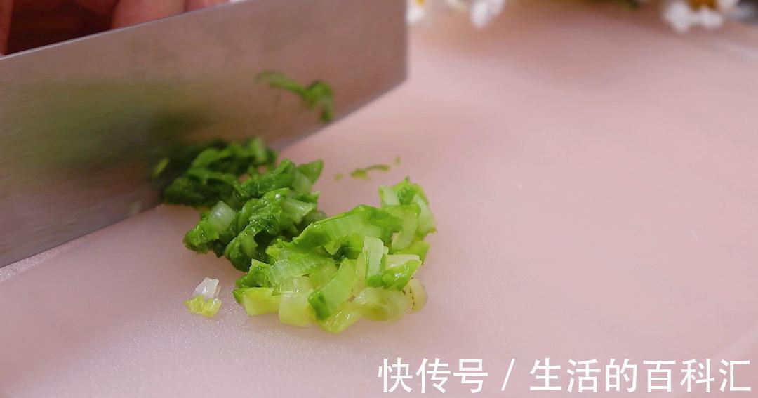 青菜|8个月宝宝辅食,比买的好吃,软糯香甜助消化,挑食宝宝能吃一碗