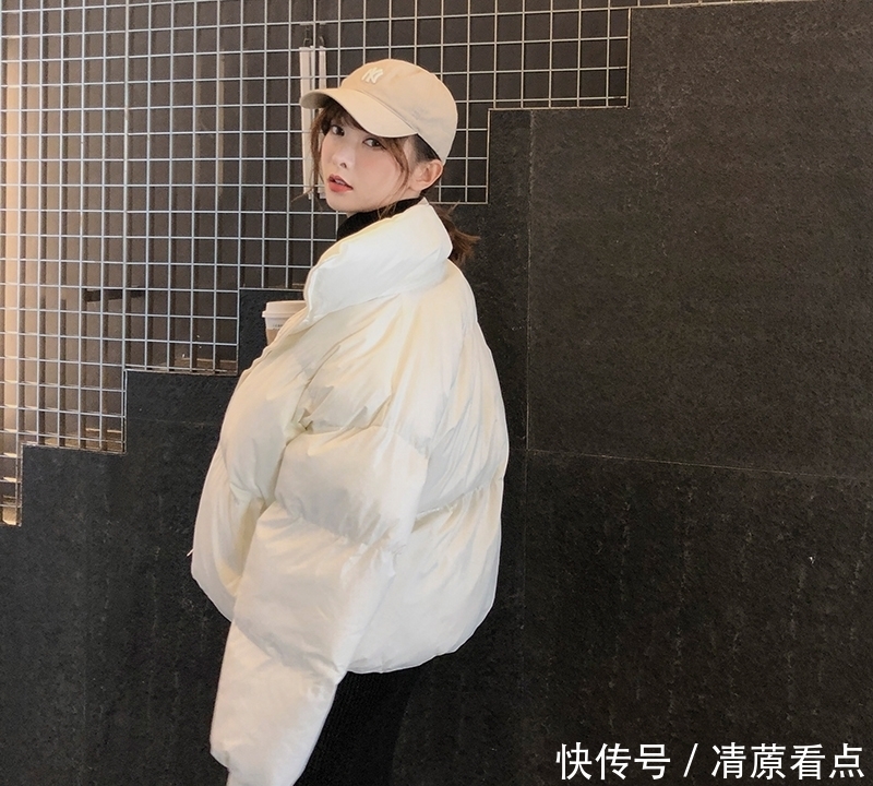  新出一种棉服叫“派克服”，23-45女人穿，时髦又添嫩暖美