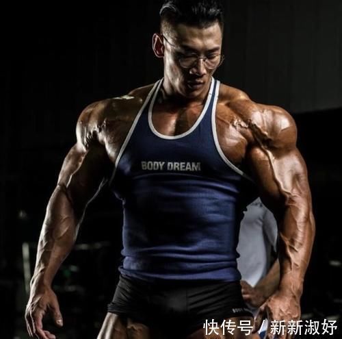 小毛睿|想要练大肱二头肌、练出麒麟臂不妨试试这个动作,孤立效果很好