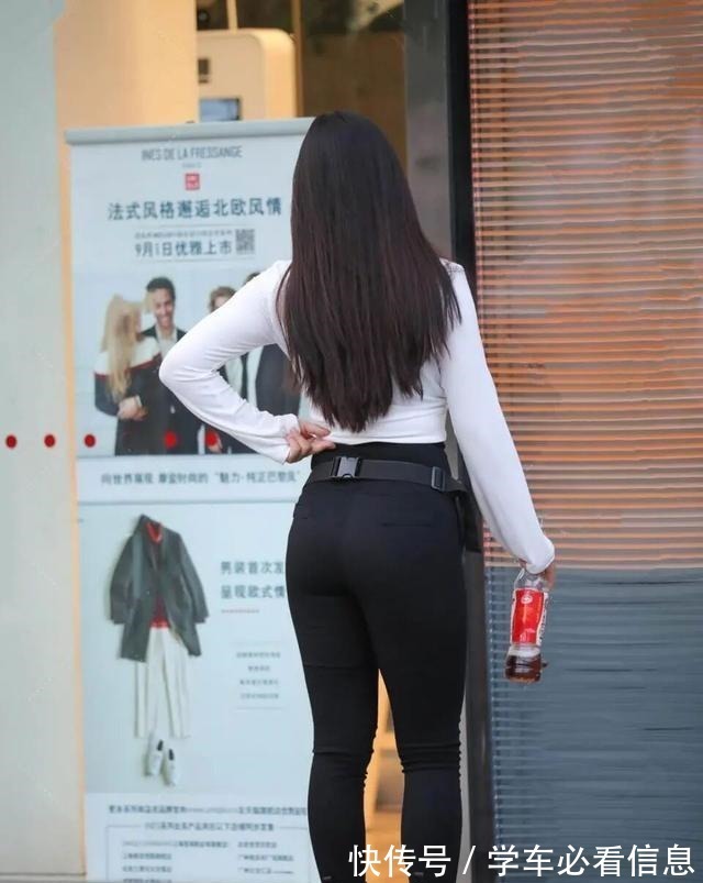 浅色 打底裤怎么穿都不会出错,突出青春气息,显瘦又高级!