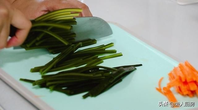 秋季要多喝这汤,看着就很有营养,暖胃又驱寒,明星在家也做了