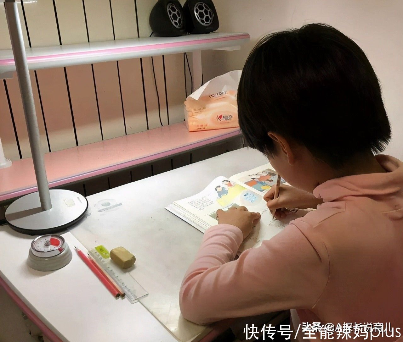 孩子|“暑假作业带一万粒大米”宝妈陪娃数到半夜,质问老师遭“打脸”