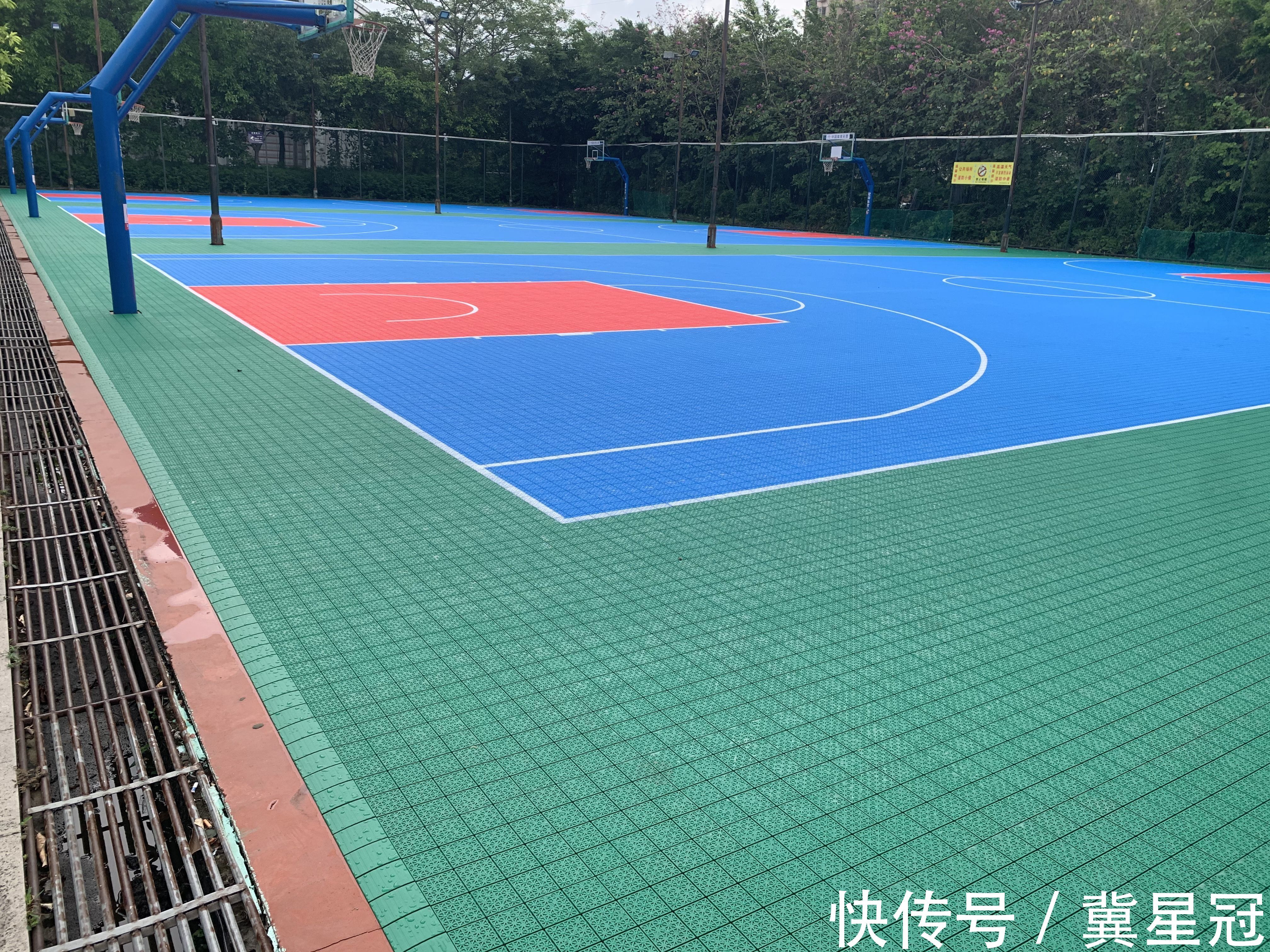 运动场地铺装材料