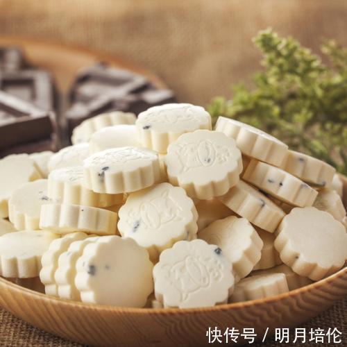 零食|糖尿病人群最需要吃零食每天吃2种零食,稳定血糖好处多多