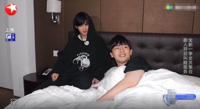 《极挑7》开播再遭吐槽,抄袭男人帮玩过的游戏,王迅最惨惹人心疼!