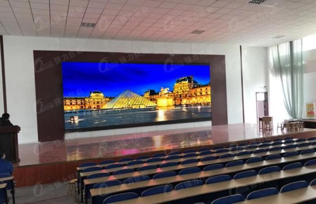 教室|强力巨彩LED高清大屏，助力智慧校园多媒体教室建设