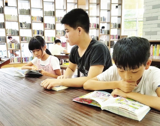 保安|26年前,那个火遍全国的北大保安高考第一人,现在过得如何?