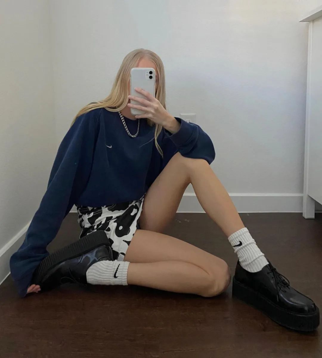 包臀裙|你可以永远相信卫衣，甜酷复古，秋冬必备