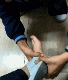 |搞笑动图:妹子,你这是相亲成功了吗?