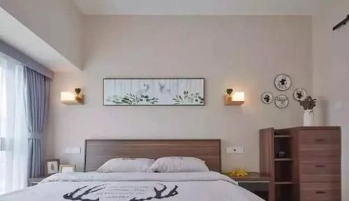 白色谷仓门|88㎡小蜗居！装出三室两厅的效果，衣帽间阳台真棒