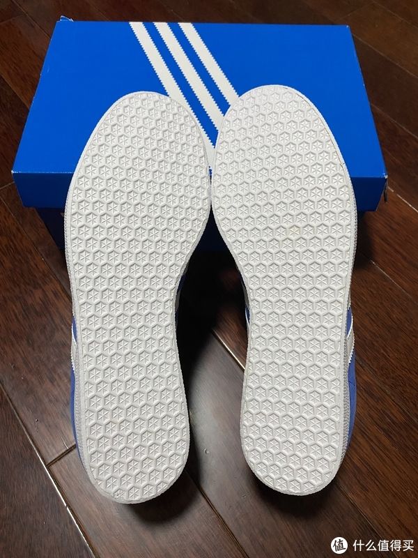 鞋盒 adidas三叶草GAZELLE经典复古休闲鞋