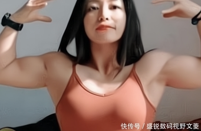 美女|健身美女,因“倒三角”身材走红,当她脱下外套,网友:招架不住